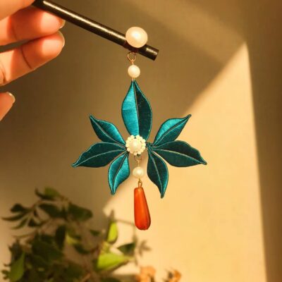 Chanhua Teal Flower Tassel Sandalwood Pearl Hairpin
