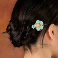 2FlowerWhitePearlHairpin.jpg
