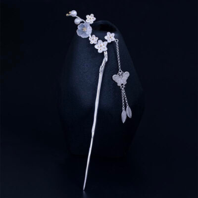 5plumflowers2pearlbutterflytasselcrystalhairpin.jpg