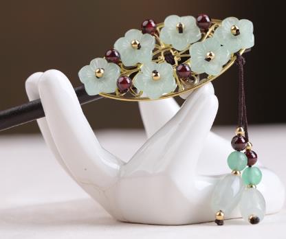 6GlassFlowers2ColoredStoneBarrelBeadsTasselHairpin.jpg