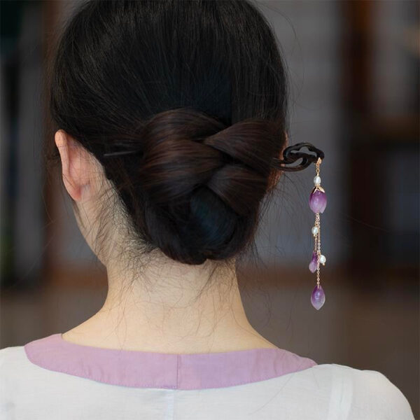 BlackSandalwoodPearlTasselHairpin.jpg