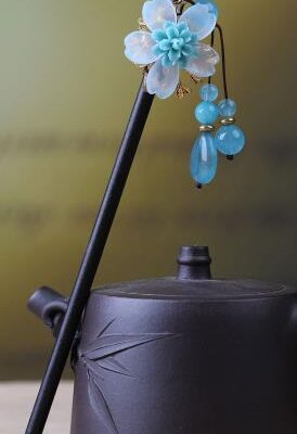 Wood Blue Flower 6 Blue Bead Hairpin