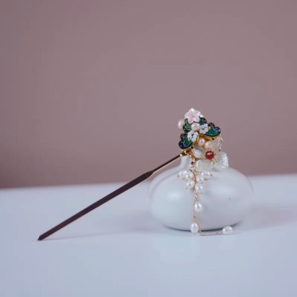 ButterflyWhiteFlowerPearlHairpin-Alloy.jpg