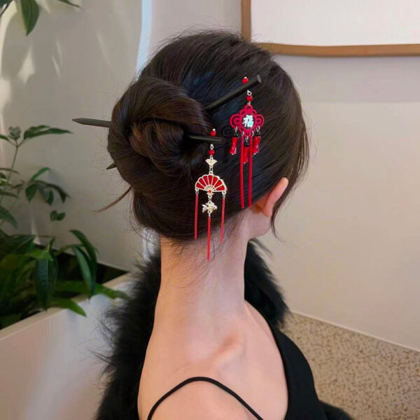 ChineseFanandChineseknotHairpin.jpg