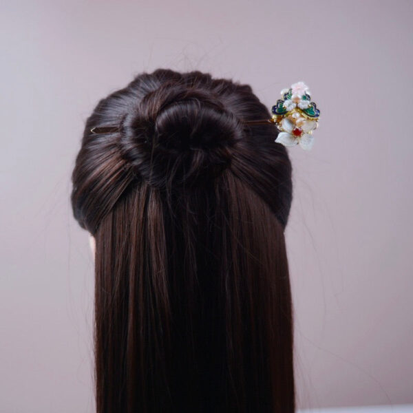CloisonneButterflyWhiteFlowerHairpin.jpg