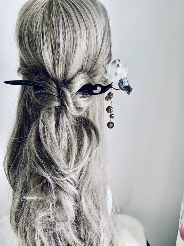 Delicatewatercolorlotushairpin_perfectforculturalceremoniesandfestivaloutfits.jpg