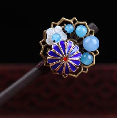 EnamelShellFlowerwithChrysanthemum5BeadsHairpin.jpg