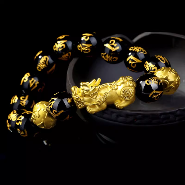 FengShuiBlackObsidianBraceletwithPixiuandSix-CharacterMantra.png