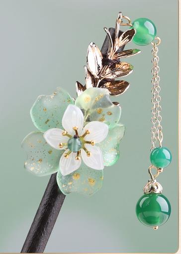 GreenFlower3GreenBeadTasselHairpin.jpg