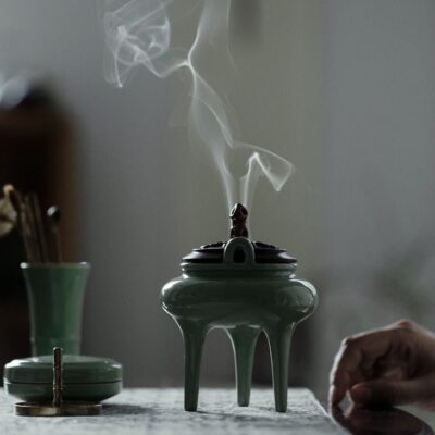 Chinoiserie Incense Furnace Bottle 3 Piece Set