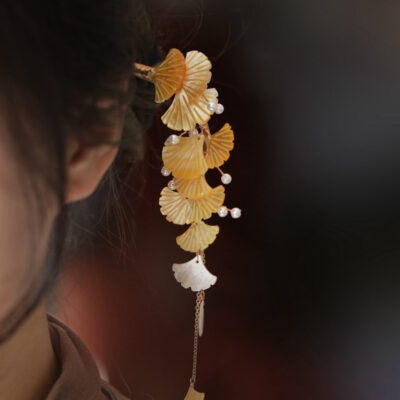 Ginkgo Leaf Pearl Step Shake Tassel Hairpin