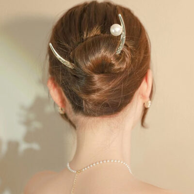 Crescent Moon Pearl Hairpin