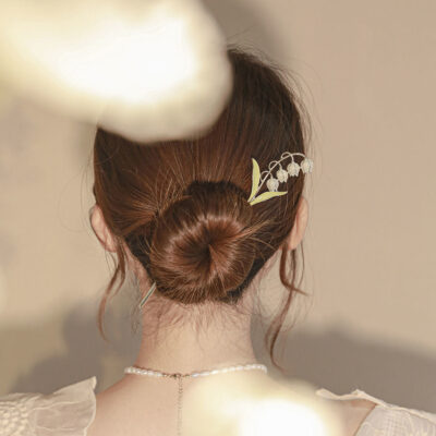 4 Tulip & 2 Green Leaf Hairpin