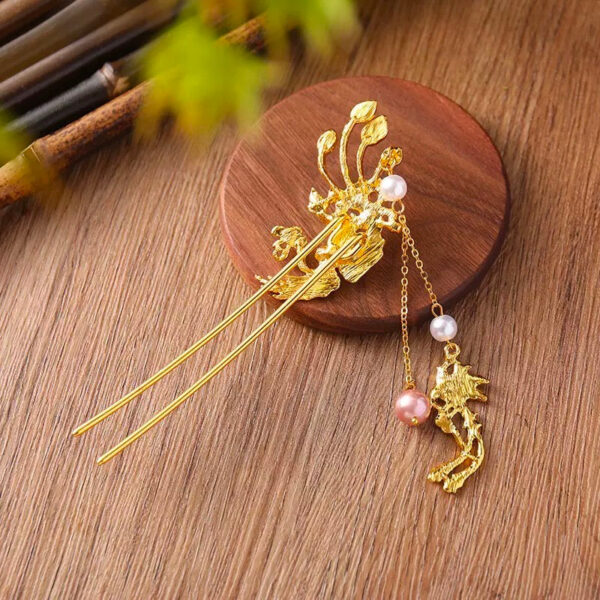 PhoenixPearlTasselHairpin.jpg PhoenixPearlTasselHairpin.jpg