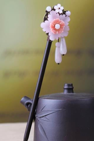 PinkFlower9BeadsTasselHairpin.jpg
