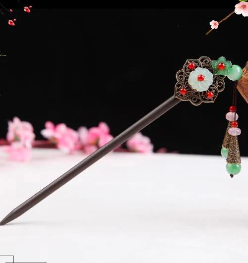 RubyWhiteFlowerAndRubyGreenFlower2TasselHairpin-Wood.jpg RubyWhiteFlowerAndRubyGreenFlower2TasselHairpin-Wood.jpg