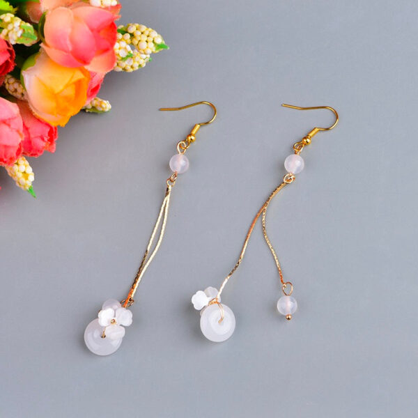 ShakeEarrings.jpg