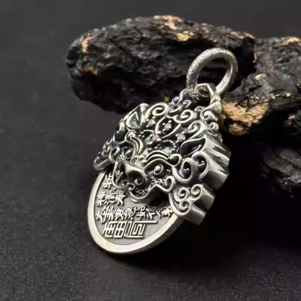 TraditionalChinesePiXiuBaguaSilverNecklace_LuckyAmuletJewelry.png TraditionalChinesePiXiuBaguaSilverNecklace_LuckyAmuletJewelry.png