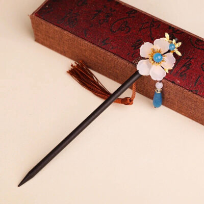 Wood White Flower 3 Blue Pearl Jade Hairpin