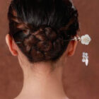 WhiteFlower6BeadsLeavesTasselHairpin.jpg