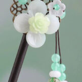 WhitePeony10BeadsTasselHairpin.jpg