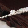 Whiteflowerwhitejadehairpin-alloy.jpg