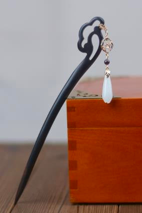 XiangyunWhiteMagnoliaTasselHairpin.jpg