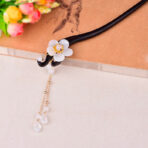 yellowstamen2tasselpearlhairpin.jpg